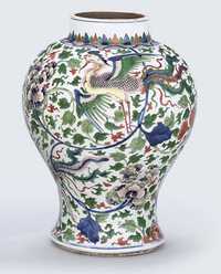 KANGXI (1662-1722) AN UNUSUAL FAMILLE VERTE BALUSTER JAR